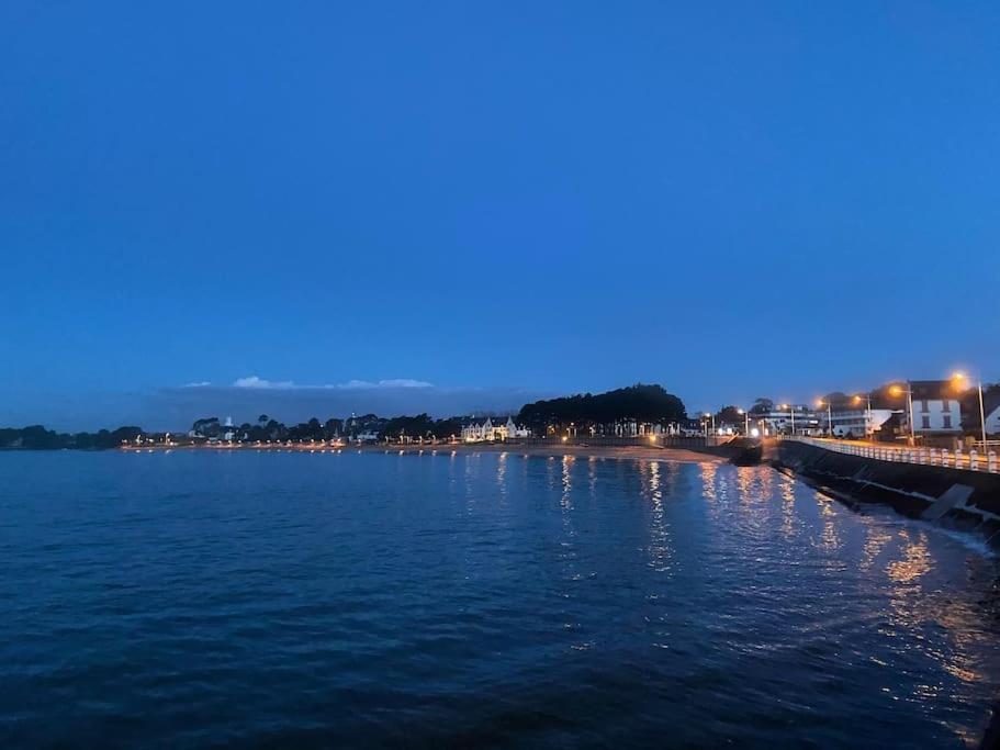 Les Planches , Bel Appartement En Bord De Mer Бенодет Экстерьер фото
