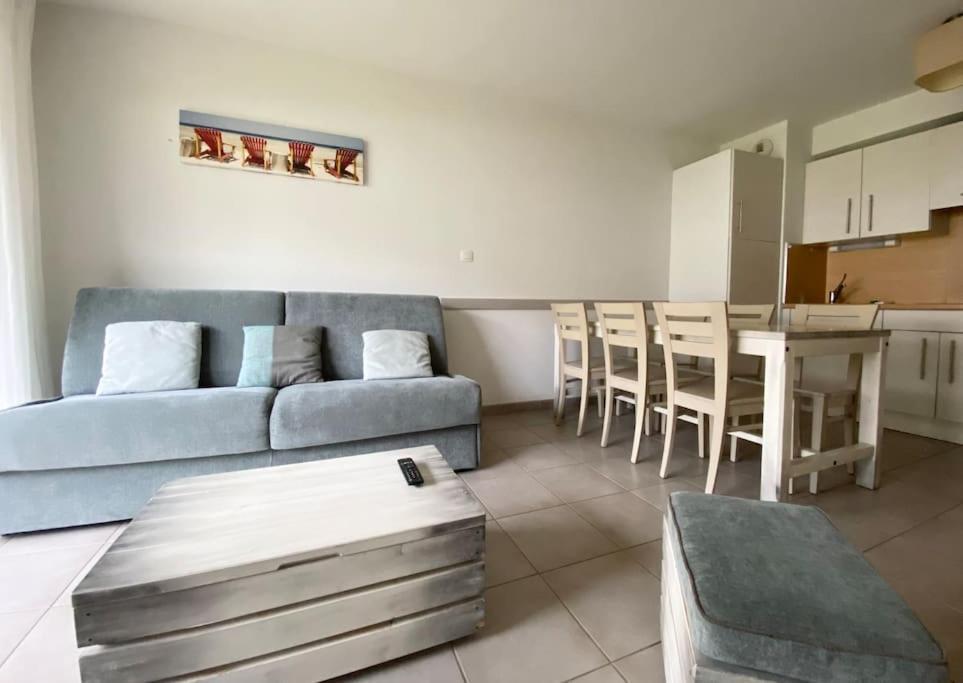 Les Planches , Bel Appartement En Bord De Mer Бенодет Экстерьер фото