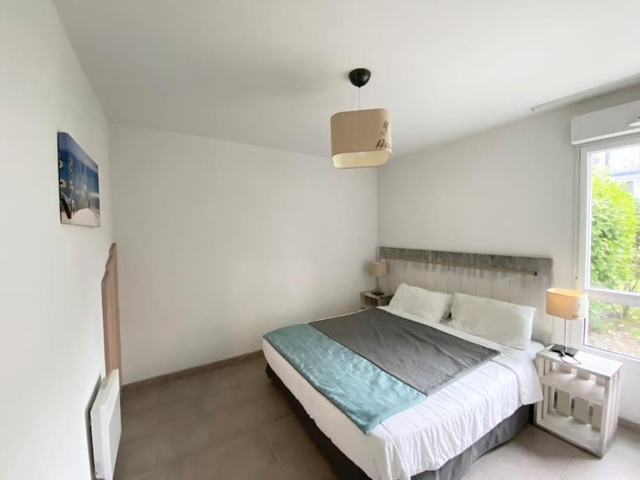 Les Planches , Bel Appartement En Bord De Mer Бенодет Экстерьер фото